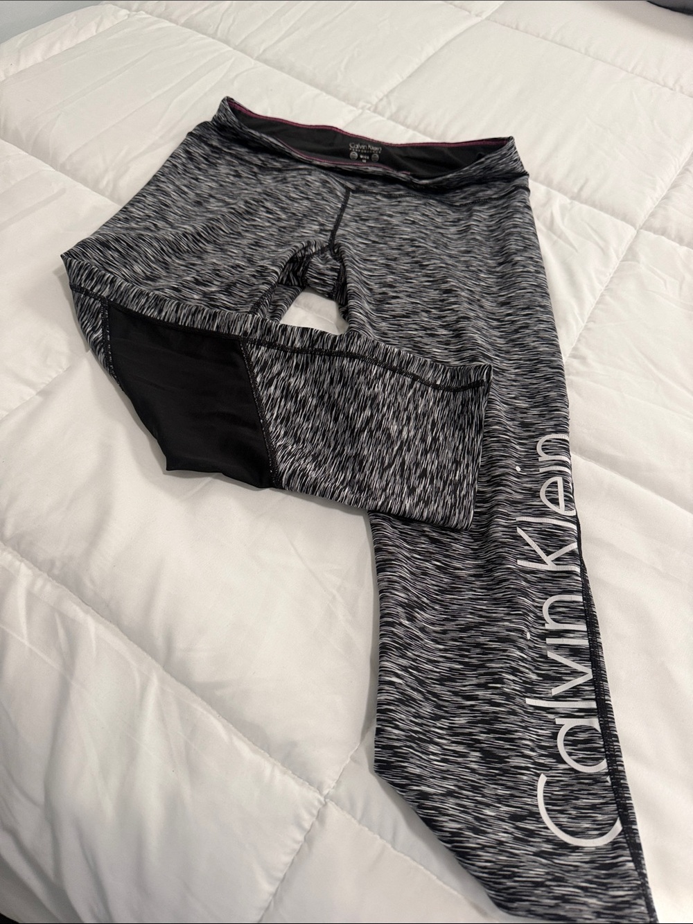 Calvin Klein Black & Pink Performance Space-Dye Leggings